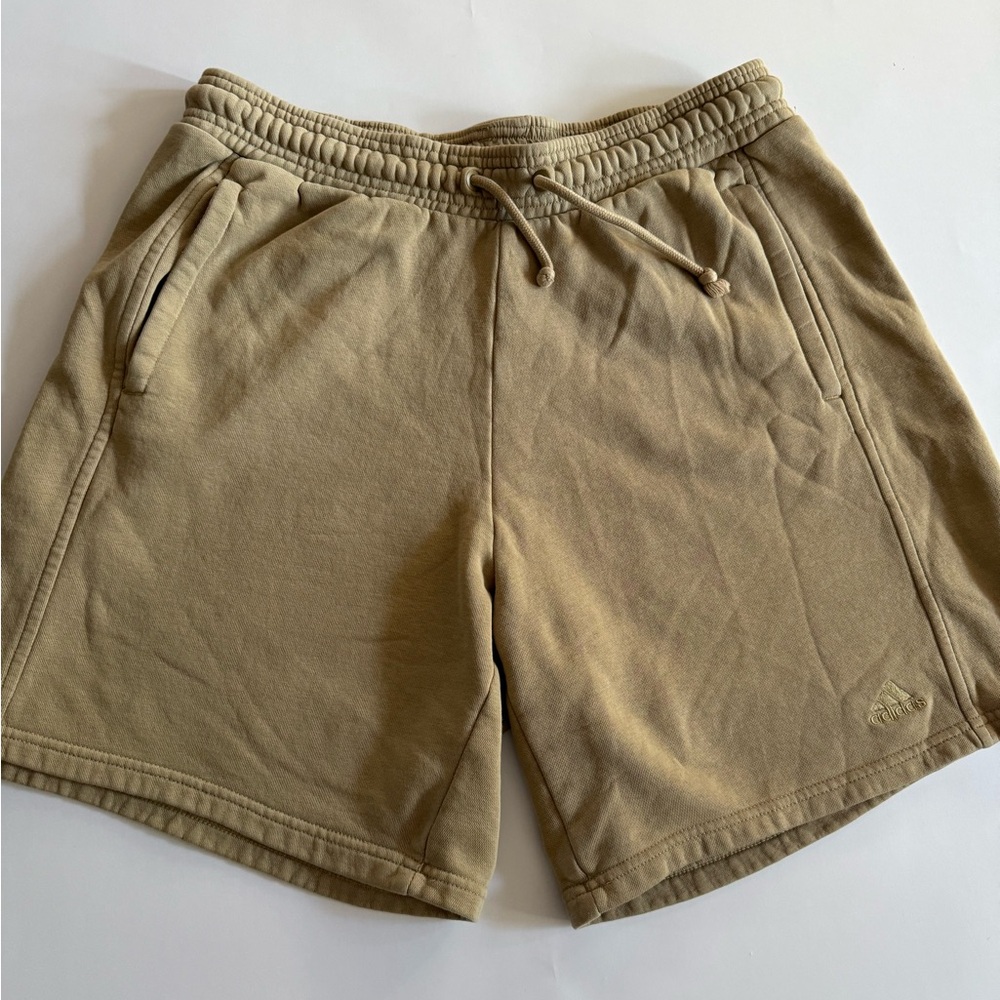 Adidas Tan Fleece Shorts with Drawstring – Men’s Medium